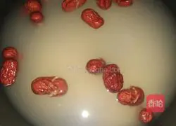 How to make red dates, millet and pumpkin porridge Illustration 4