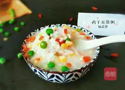 Illustration of how to make colorful porridge with diced chicken 6