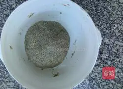 Illustration of how to make black bean noodles and steamed buns 7