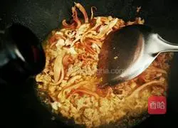 Illustration of how to make lean cuttlefish rice noodles 8