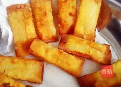 Illustration of how to make apple spring rolls 8