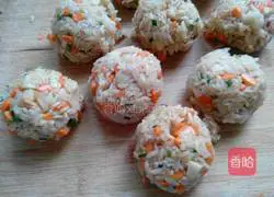 Illustration of how to make fried glutinous rice balls 5