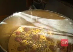 Illustration of how to make pumpkin, red dates and sesame cakes 2