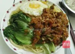 Illustration of how to make simple Bolognese spaghetti 15