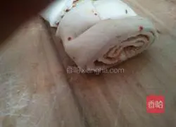 Illustration of how to make steamed flower rolls 11