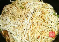 Illustration of braised noodles 3