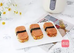 Illustration of how to make luncheon meat rice balls 15