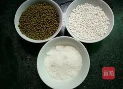 Illustration of how to make sago and mung bean porridge 1