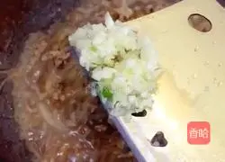 (Lantern Festival on the 15th day of the first lunar month) Illustration of how to stir-fry vermicelli with minced meat 12