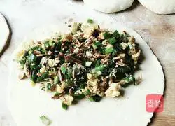 Illustration of how to make the Little Bear Frying Pan Version of Chive Box 11