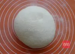 Illustration of how to make scallion rolls 6