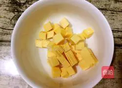 Illustration of how to make cheese fried rice balls 3