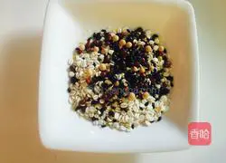 Illustration of how to make simple rice balls 2