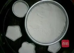 Blue and white porcelain rice noodles steamed Illustration of how to make cake 8