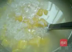 Yellow core sweet potato porridge recipe illustration 7