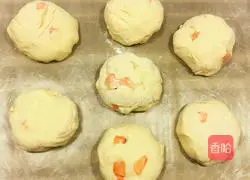 Illustration of how to make pumpkin hair cake 5