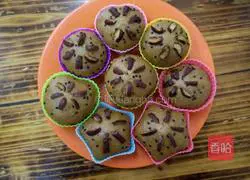 Illustration of how to make brown sugar and red date hair cake 10