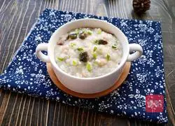 Illustration of how to make preserved egg and lean meat porridge 11