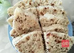 Illustration of how to make red date and egg cake 5