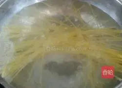 Illustration of how to make pasta 1