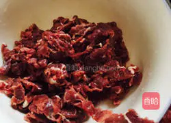 Illustration of how to make beef fried rice noodles 2