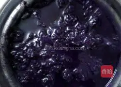 Illustration of how to make purple sweet potato cake 2