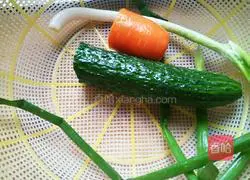 Illustration of how to make saliva cold noodles 5