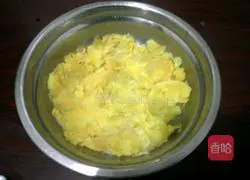 Illustration of how to make sweet potato cake 1