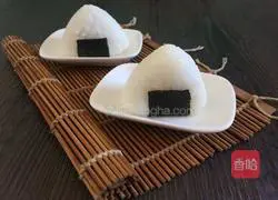 Illustration of how to make Japanese rice balls 5