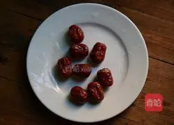 Illustration of how to make red date and yam porridge 4