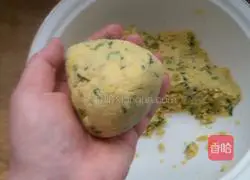 Illustration of cooking steamed buns with coarse grains and fine grains 7