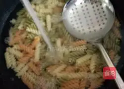 Stir-fried Illustration of how to make pasta 3