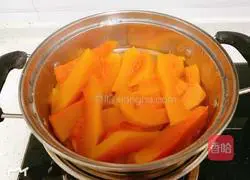 Sesame Pumpkin Cake Recipe Illustration 3