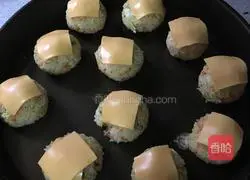 Illustration of grilled double cheese rice balls 7