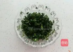 Illustration of how to make milk and chive oil flower rolls 7