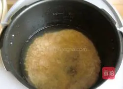 Illustration of how to make double rice wheat kernel porridge 3