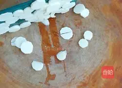 Illustration of how to make yam and millet porridge 3