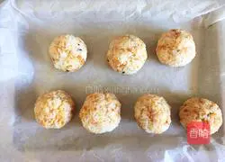 Illustration of how to make meat floss germ rice popcorn rice balls 7