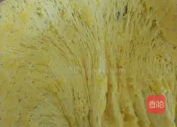 Illustration of how to make pumpkin rolls 4