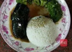 Illustration of how to make baked sea cucumber rice with abalone sauce 7
