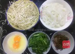 Illustration of how to make fried rice noodles 1
