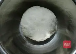 Illustration of how to make bean dregs hair cake 5