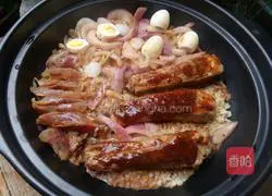Illustration of how to make black pepper pork ribs and cured claypot rice 13