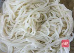 Illustration of how to make red pepper with chicken and vegetables (cold noodles) 4