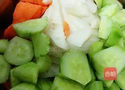 Illustration of how to make seafood and chicken risotto 3