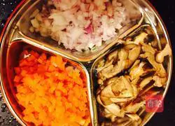 Illustration of how to make tomato meat sauce pasta 7