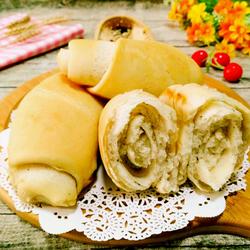 Grilled Pretzel Rolls