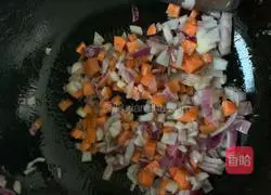 Illustration of how to make bacon and cheese baked rice 4