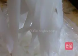 Dry stir-fry Illustration of how to make Shahe Noodles 1