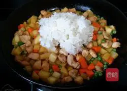 Illustration of Curry Chicken Baked Rice 7